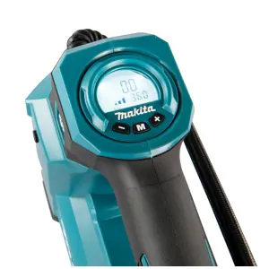 minikompresor-18v-bez-aku-dmp181z-makita-13668-nakmakkom0004.webp