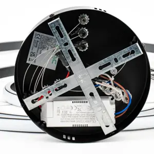 oprawa-zwieszana-v-tac-32w-led-czarna-vt-7816-3000k-3880lm-6600-wlononwcr6665.webp