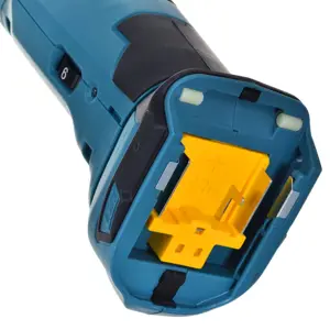 oscillating-multi-tool-aku-18v-without-battery-makita-47121-wlononwcraied.webp