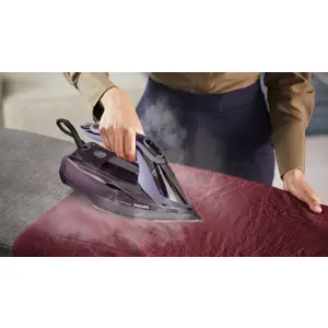 philips-dst802130-steam-iron-continuous-steam-55-gmin-steam--94506-wlononwcrcrmr.webp