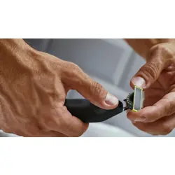 philips-oneblade-pro-360-qp654215-face-and-body-70061-agdphigol0354.webp