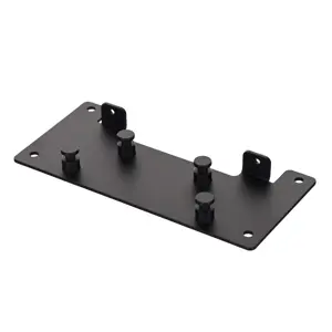 poly-studio-black-silver-3840-x-2160-pixels-22157-perpo2kam0001.webp