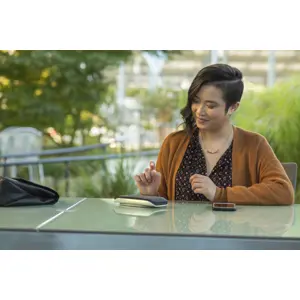 poly-sync-20-microsoft-teams-certified-usb-c-speakerphone-36458-wlononwcrcmik.webp
