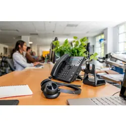 poly-voyager-4320-btdongle-ladestand-usb-a-82364-wlononwcrcmil.webp