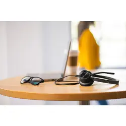 poly-voyager-4320-btdongle-ladestand-usb-a-98903-wlononwcrcmil.webp