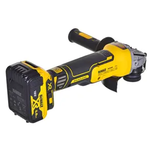 power-tool-combo-kit-dewalt-dck305p3t-dcf887dch273dcg405-54319-nakdewwwk0059.webp