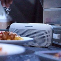 prijenosni-zvucnik-bose-soundlink-flex-bijeli-bluetooth-bate-045636_345779.jpg