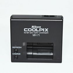 Punjač NIKON MH-71 