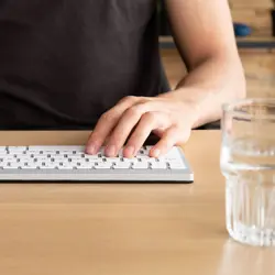 r-go-tools-ergonomic-keyboard-r-go-compact-break-compact-key-1280-wlononwcrimk3.webp