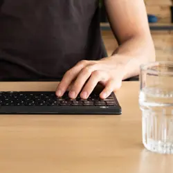 r-go-tools-ergonomic-keyboard-r-go-compact-break-compact-key-83235-wlononwcrimhl.webp