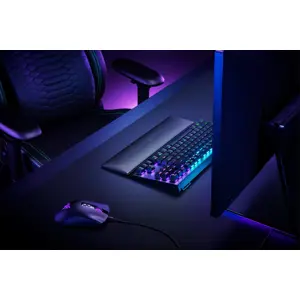 razer-rc21-01710100-r3m1-wrist-rest-leatherette-memory-foam--86386-wlononwcrdesg.webp