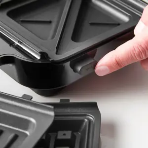 russell-hobbs-26810-56-sandwich-maker-750-w-black-stainless--75725-wlononwcrmyx8.webp