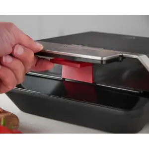 russell-hobbs-easy-clean-sandwich-maker-750-w-black-stainles-23468-wlononwcrmz13.webp