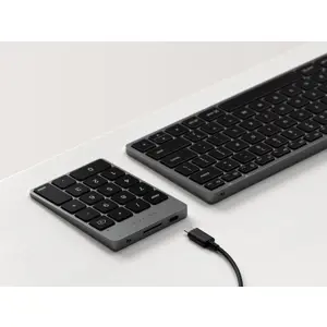 satechi-slim-wireless-keypad-space-gray-1665-st-ksalkpm.webp