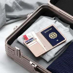 satechi-vegan-leather-findall-passport-cover-desert-rose-96839-st-vpcr.webp