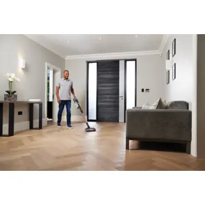 shark-stratos-2-in-1-stick-vacuum-battery-dry-bagless-black--63171-wlononwcrmuww.webp