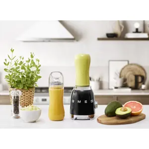 smeg-50s-style-blenders-pbf01bleu-black-3145-wlononwcrojka.webp