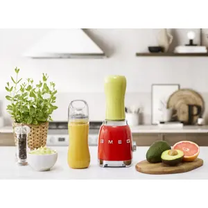 smeg-50s-style-blenders-pbf01rdeu-red-13704-wlononwcrojja.webp
