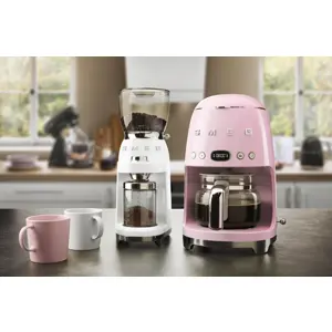 smeg-50s-style-drip-filter-coffee-machine-dcf02pkeu-pink-23045-wlononwcrojjb.webp