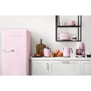 smeg-50s-style-drip-filter-coffee-machine-dcf02pkeu-pink-41068-wlononwcrojjb.webp