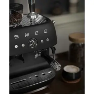 smeg-50s-style-espresso-coffee-machine-egf03bleu-black-91814-wlononwcrpmum.webp