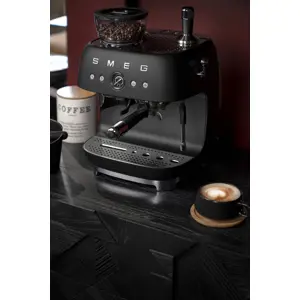 smeg-50s-style-espresso-coffee-machine-egf03bleu-black-94776-wlononwcrpmum.webp