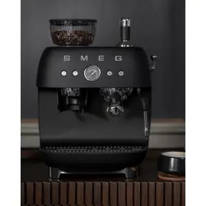 smeg-50s-style-espresso-coffee-machine-egf03bleu-black-97700-wlononwcrpmum.webp