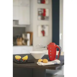 smeg-50s-style-hand-mixer-hmf01rdeu-red-14414-wlononwcrpmx4.webp