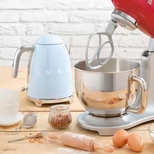 smeg-50s-style-kettles-klf03pbeu-pastel-blue-52413-wlononwcrjerp.webp
