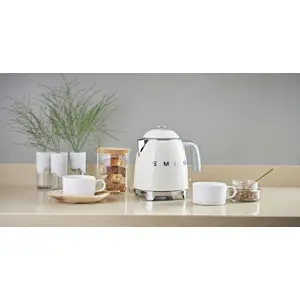 smeg-50s-style-kettles-klf05creu-cream-54880-wlononwcrjetj.webp
