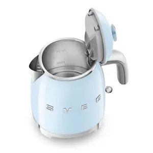 smeg-50s-style-kettles-klf05pbeu-pastel-blue-86652-wlononwcrjet5.webp