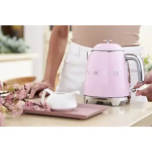 smeg-50s-style-kettles-klf05pkeu-pink-2351-wlononwcrjesb.webp