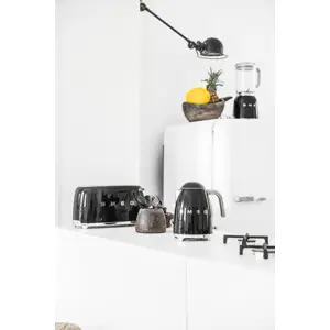 smeg-50s-style-toaster-tsf02bleu-black-46051-wlononwcrjfg3.webp