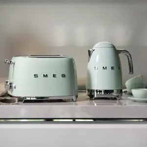smeg-50s-style-toaster-tsf03pgeu-pastel-green-41982-wlononwcrjeyh.webp