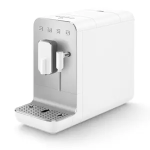 smeg-collection-espresso-coffee-machine-bcc12whmeu-white-21766-agdsmeexp0003.webp