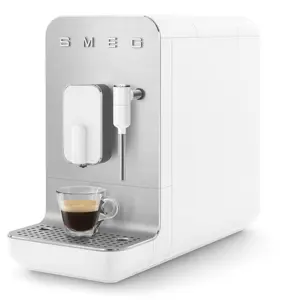 smeg-collection-espresso-coffee-machine-bcc12whmeu-white-47229-agdsmeexp0003.webp