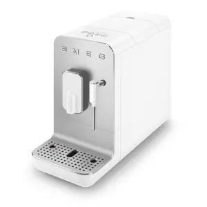 smeg-collection-espresso-coffee-machine-bcc12whmeu-white-60613-agdsmeexp0003.webp