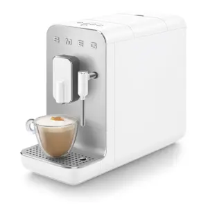 smeg-collection-espresso-coffee-machine-bcc12whmeu-white-61908-agdsmeexp0003.webp