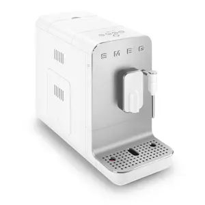 smeg-collection-espresso-coffee-machine-bcc12whmeu-white-62466-agdsmeexp0003.webp