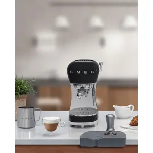 smeg-ecf02bleu-coffee-maker-manual-espresso-machine-11-l-33956-wlononwcrjfhr.webp