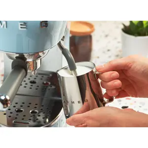 smeg-ecf02pbeu-coffee-maker-manual-espresso-machine-11-l-52612-wlononwcrojlw.webp