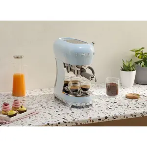 smeg-ecf02pbeu-coffee-maker-manual-espresso-machine-11-l-76188-wlononwcrojlw.webp