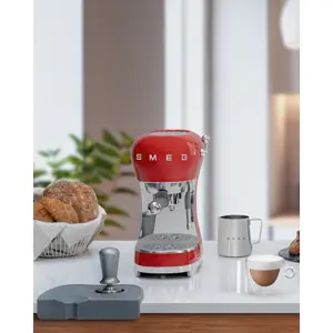 smeg-ecf02rdeu-coffee-maker-manual-espresso-machine-11-l-97487-wlononwcrjfcr.webp