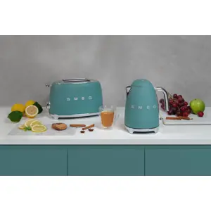 smeg-tsf01egmeu-toaster-6-2-slices-950-w-chrome-green-7453-wlononwcrojjl.webp