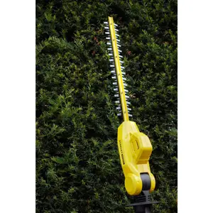 st-hedge-trimmer-v20-45cm-1x40ah-sfmcph845m1-4123-wlononwcrchpy.webp