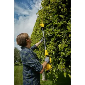 st-hedge-trimmer-v20-45cm-1x40ah-sfmcph845m1-97838-wlononwcrchpy.webp