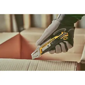 stanley-fatmax-fmht10594-0-utility-knife-black-stainless-ste-79772-wlononwcrnhm8.webp