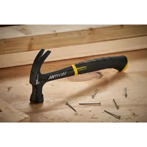 stanley-fatmax-next-generation-curve-claw-hammer-49550-wlononwcrbuxl.webp