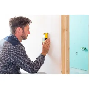 stanley-fatmax-stud-finder-s300-71858-wlononwcrflc2.webp
