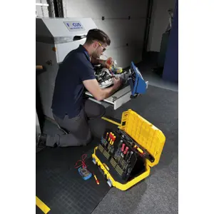 stanley-fatmax-technician-suitcase-8289-wlononwcr0756.webp